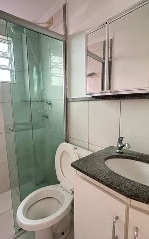 Apartamento à venda com 43m², 2 quartos e 1 vaga Apartamento à venda com 43m², 2 quartos e 1 vagaBanheiro