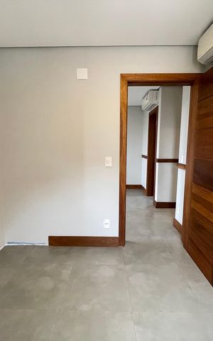 Apartamento à venda com 200m², 2 quartos e 3 vagas Apartamento à venda com 200m², 2 quartos e 3 vagasSuíte 2