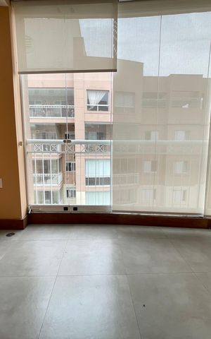 Apartamento à venda com 200m², 2 quartos e 3 vagas Apartamento à venda com 200m², 2 quartos e 3 vagasVaranda
