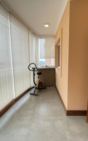 Apartamento à venda com 200m², 2 quartos e 3 vagas Apartamento à venda com 200m², 2 quartos e 3 vagasVaranda