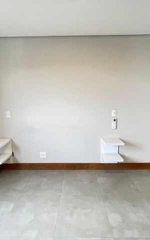 Apartamento à venda com 200m², 2 quartos e 3 vagas Apartamento à venda com 200m², 2 quartos e 3 vagasSuíte 1