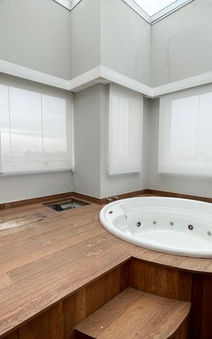 Apartamento à venda com 200m², 2 quartos e 3 vagas Apartamento à venda com 200m², 2 quartos e 3 vagasCobertura - Jacuzzi