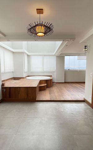 Apartamento à venda com 200m², 2 quartos e 3 vagas Apartamento à venda com 200m², 2 quartos e 3 vagasCobertura - Jacuzzi
