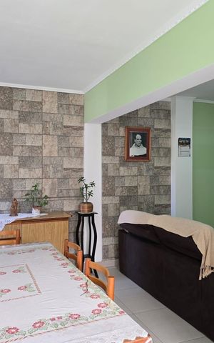 Casa à venda com 226m², 8 quartos e 2 vagas Casa à venda com 226m², 8 quartos e 2 vagasArea Gourmet