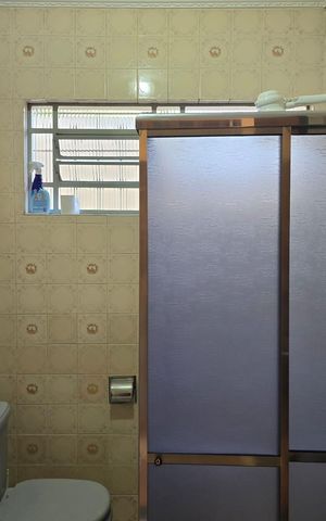 Casa à venda com 226m², 8 quartos e 2 vagas Casa à venda com 226m², 8 quartos e 2 vagasBanheiro Social 03