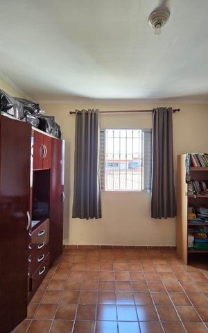 Casa à venda com 226m², 8 quartos e 2 vagas Casa à venda com 226m², 8 quartos e 2 vagasQuarto 05