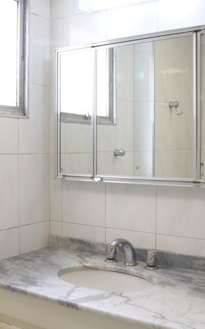 Apartamento para alugar com 93m², 3 quartos e sem vagaBanheiro
