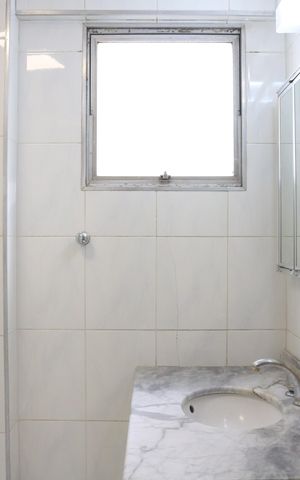 Apartamento para alugar com 93m², 3 quartos e sem vagaBanheiro