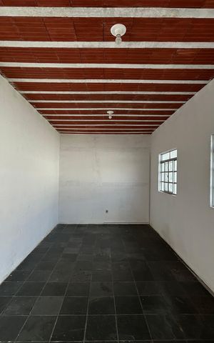 Casa à venda com 360m², 6 quartos e 2 vagas Casa à venda com 360m², 6 quartos e 2 vagasÁrea comum