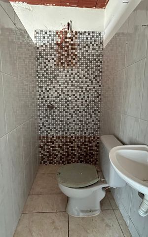 Casa à venda com 360m², 6 quartos e 2 vagas Casa à venda com 360m², 6 quartos e 2 vagasÁrea comum