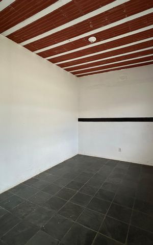 Casa à venda com 360m², 6 quartos e 2 vagas Casa à venda com 360m², 6 quartos e 2 vagasÁrea comum