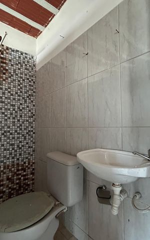 Casa à venda com 360m², 6 quartos e 2 vagas Casa à venda com 360m², 6 quartos e 2 vagasÁrea comum