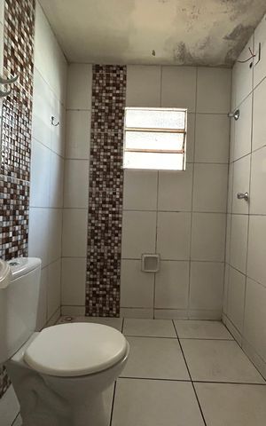 Casa à venda com 360m², 6 quartos e 2 vagas Casa à venda com 360m², 6 quartos e 2 vagasBanheiro social