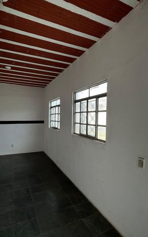 Casa à venda com 360m², 6 quartos e 2 vagas Casa à venda com 360m², 6 quartos e 2 vagasÁrea comum