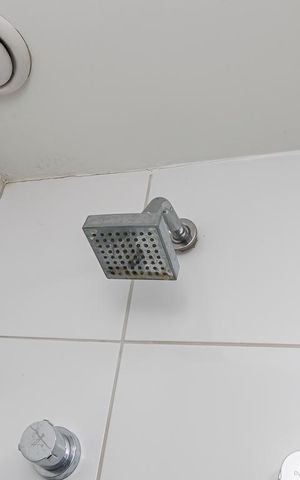Apartamento à venda com 48m², 2 quartos e 1 vaga Apartamento à venda com 48m², 2 quartos e 1 vagaBanheiro Social
