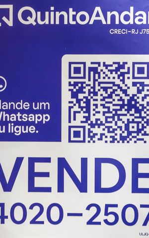 Apartamento à venda com 48m², 2 quartos e 1 vaga Apartamento à venda com 48m², 2 quartos e 1 vagaPlaca