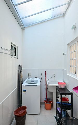 Casa de condomínio à venda com 89m², 2 quartos e 2 vagasÁrea de Serviço 