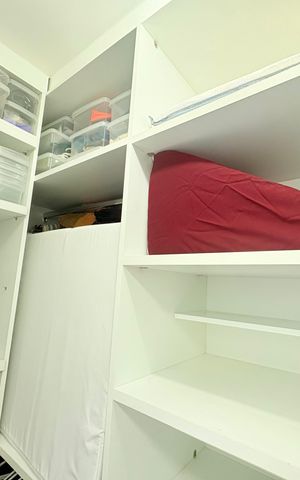 Apartamento à venda com 236m², 3 quartos e 3 vagasCloset