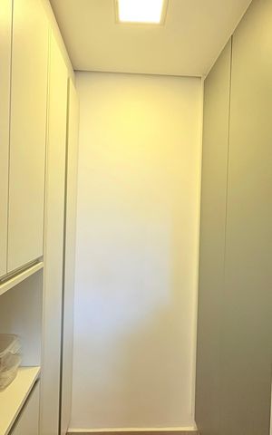 Apartamento à venda com 236m², 3 quartos e 3 vagas Apartamento à venda com 236m², 3 quartos e 3 vagasLavanderia