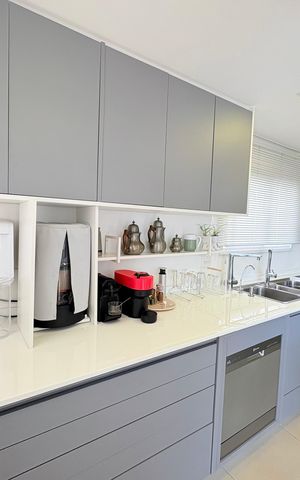 Apartamento à venda com 236m², 3 quartos e 3 vagas Apartamento à venda com 236m², 3 quartos e 3 vagasCozinha