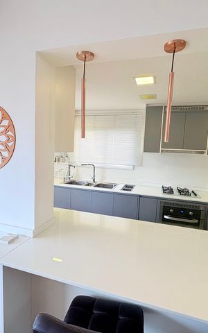 Apartamento à venda com 236m², 3 quartos e 3 vagas Apartamento à venda com 236m², 3 quartos e 3 vagasCozinha