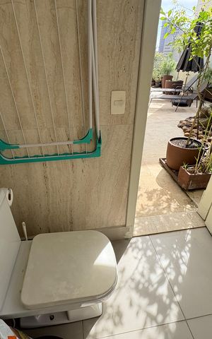 Apartamento à venda com 236m², 3 quartos e 3 vagas Apartamento à venda com 236m², 3 quartos e 3 vagasBanheiro cobertura