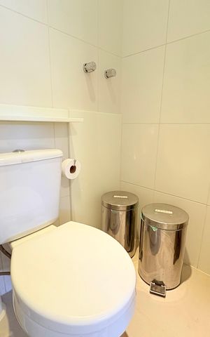Apartamento à venda com 236m², 3 quartos e 3 vagas Apartamento à venda com 236m², 3 quartos e 3 vagasLavanderia