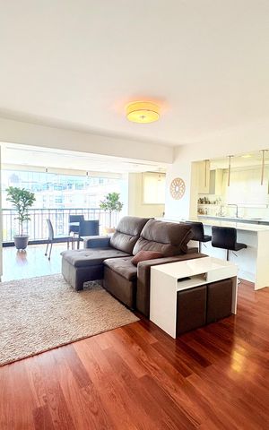 Apartamento à venda com 236m², 3 quartos e 3 vagas Apartamento à venda com 236m², 3 quartos e 3 vagasSala