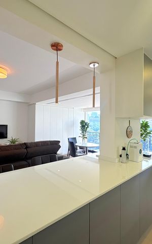 Apartamento à venda com 236m², 3 quartos e 3 vagas Apartamento à venda com 236m², 3 quartos e 3 vagasCozinha