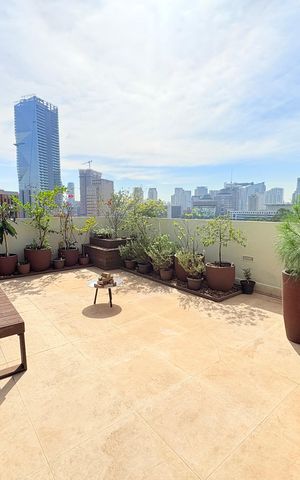 Apartamento à venda com 236m², 3 quartos e 3 vagas Apartamento à venda com 236m², 3 quartos e 3 vagasCobertura