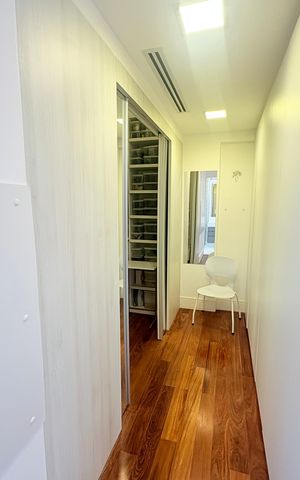 Apartamento à venda com 236m², 3 quartos e 3 vagas Apartamento à venda com 236m², 3 quartos e 3 vagasQuarto 1