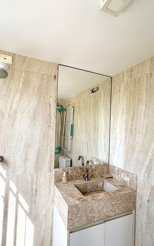 Apartamento à venda com 236m², 3 quartos e 3 vagas Apartamento à venda com 236m², 3 quartos e 3 vagasBanheiro cobertura