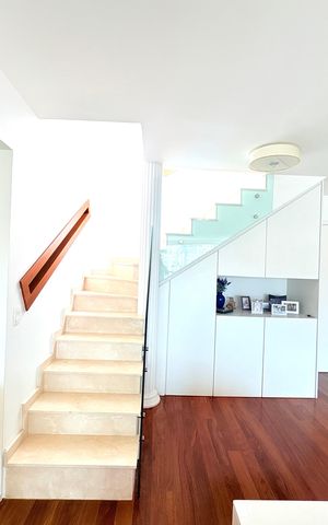 Apartamento à venda com 236m², 3 quartos e 3 vagas Apartamento à venda com 236m², 3 quartos e 3 vagasSala