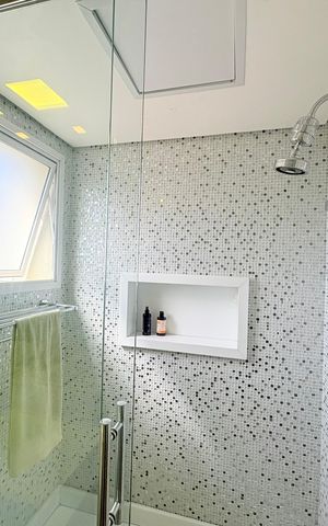 Apartamento à venda com 236m², 3 quartos e 3 vagas Apartamento à venda com 236m², 3 quartos e 3 vagasBanheiro 2