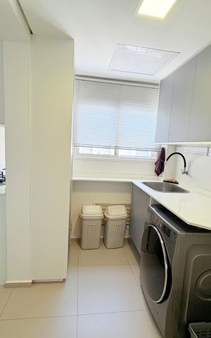 Apartamento à venda com 236m², 3 quartos e 3 vagas Apartamento à venda com 236m², 3 quartos e 3 vagasLavanderia