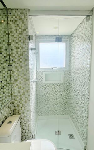 Apartamento à venda com 236m², 3 quartos e 3 vagas Apartamento à venda com 236m², 3 quartos e 3 vagasBanheiro 3