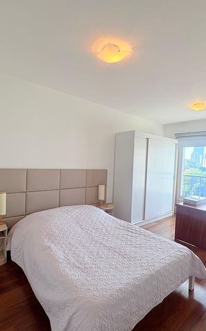 Apartamento à venda com 236m², 3 quartos e 3 vagas Apartamento à venda com 236m², 3 quartos e 3 vagasQuarto 1