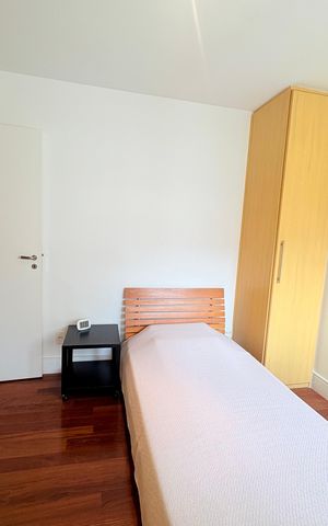 Apartamento à venda com 236m², 3 quartos e 3 vagas Apartamento à venda com 236m², 3 quartos e 3 vagasQuarto 2