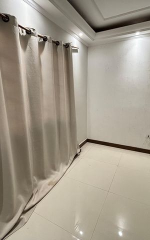 Casa à venda com 150m², 5 quartos e 1 vaga Casa à venda com 150m², 5 quartos e 1 vagaSala
