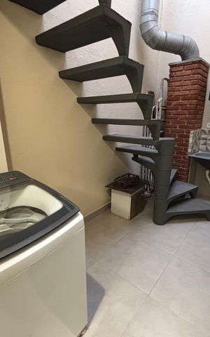 Casa à venda com 150m², 5 quartos e 1 vaga Casa à venda com 150m², 5 quartos e 1 vagaÁrea de Serviço