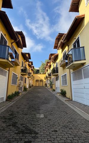 Casa à venda com 150m², 5 quartos e 1 vaga Casa à venda com 150m², 5 quartos e 1 vagaÁrea comum