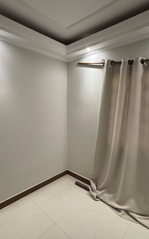 Casa à venda com 150m², 5 quartos e 1 vaga Casa à venda com 150m², 5 quartos e 1 vagaSala