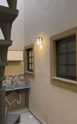 Casa à venda com 150m², 5 quartos e 1 vaga Casa à venda com 150m², 5 quartos e 1 vagaÁrea de Serviço