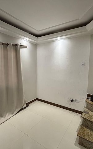 Casa à venda com 150m², 5 quartos e 1 vaga Casa à venda com 150m², 5 quartos e 1 vagaSala