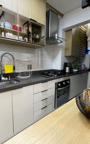 Apartamento à venda com 66m², 2 quartos e 1 vaga Apartamento à venda com 66m², 2 quartos e 1 vagaCozinha e Área de Serviço
