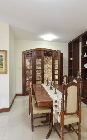 Casa à venda com 1500m², 5 quartos e 5 vagas