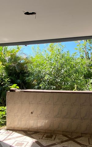 Casa à venda com 250m², 4 quartos e 1 vagaÁrea de Serviço
