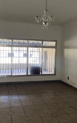 Casa à venda com 250m², 4 quartos e 1 vagaSala