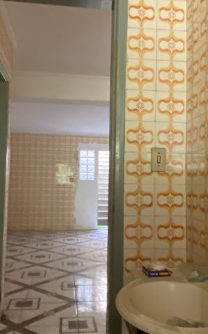 Casa à venda com 250m², 4 quartos e 1 vagaBanheiro 1