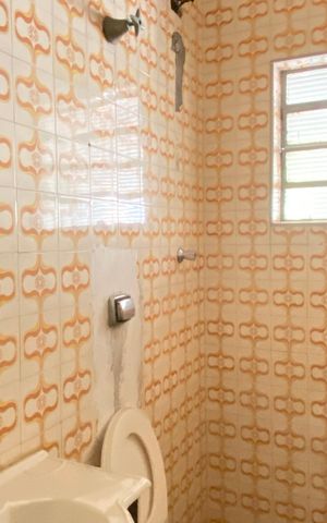 Casa à venda com 250m², 4 quartos e 1 vagaBanheiro 1